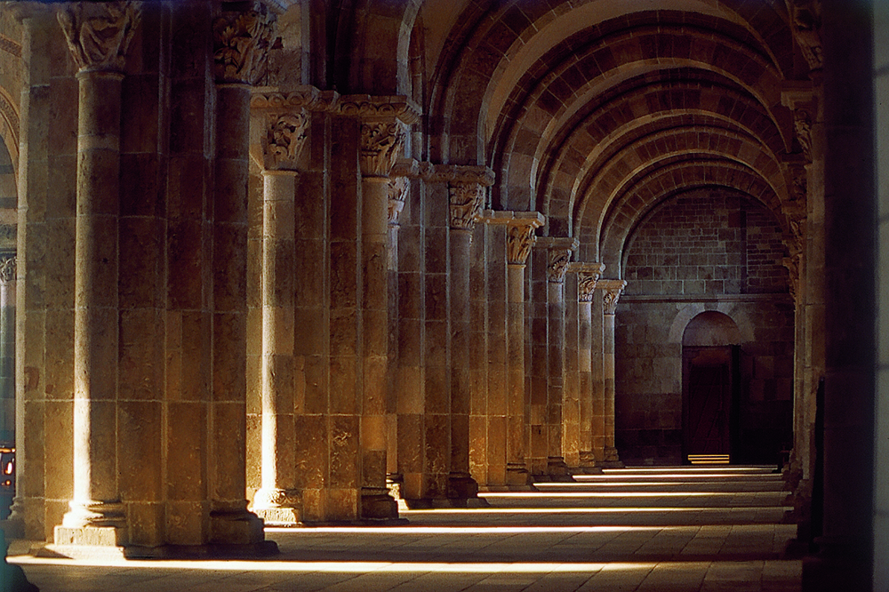 The Basilica Mary Magdalene of Vezelay Winter solstice light_0