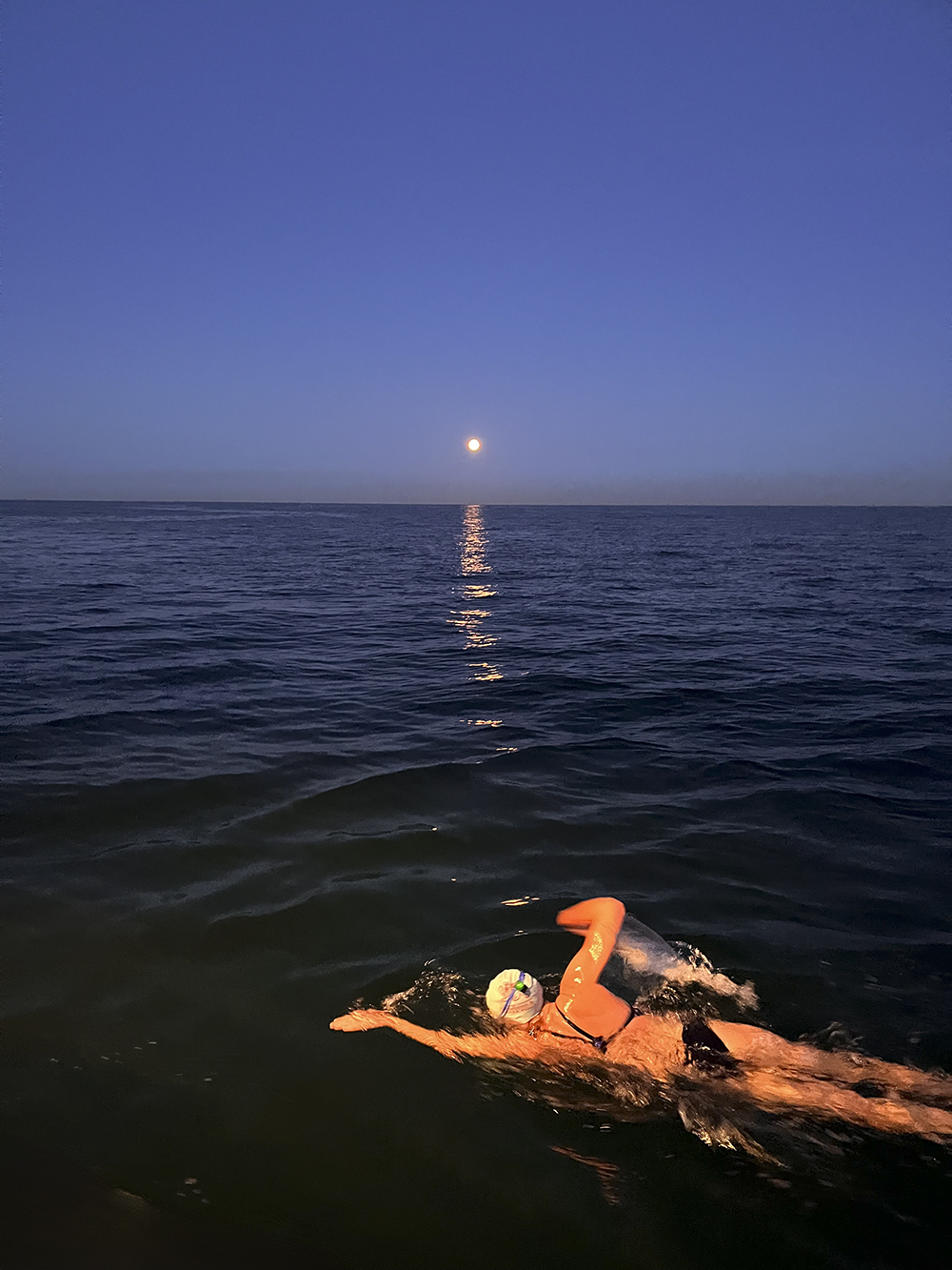 Siobhán Johnson Channel swim