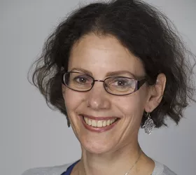 Amira Bennison